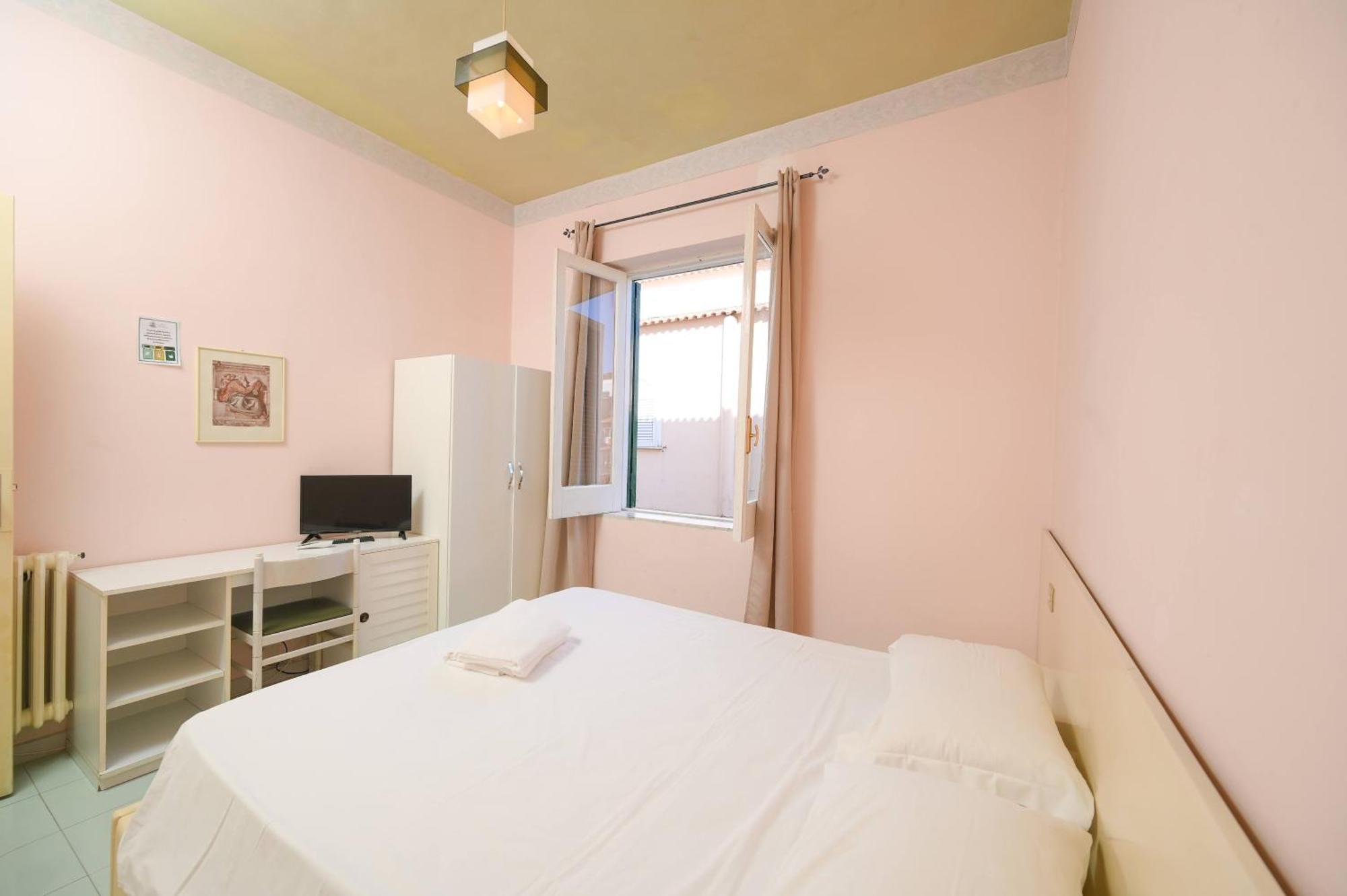 Villa Diana - Beach & Rooms Іскія Екстер'єр фото