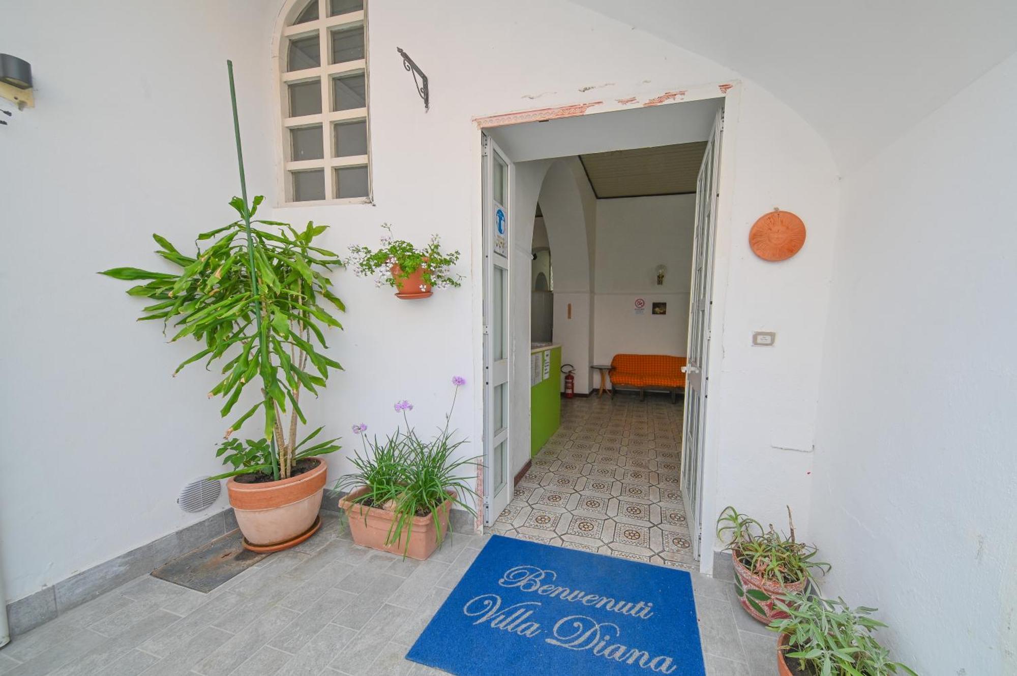 Villa Diana - Beach & Rooms Іскія Екстер'єр фото