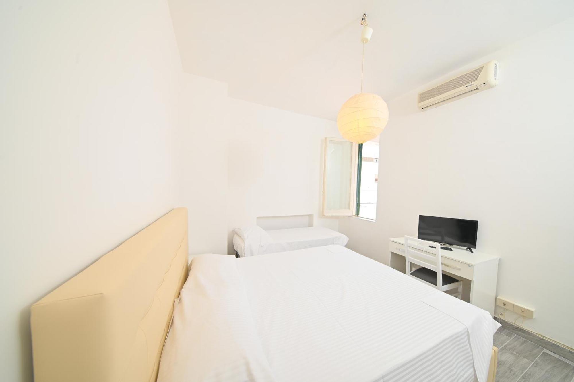 Villa Diana - Beach & Rooms Іскія Екстер'єр фото